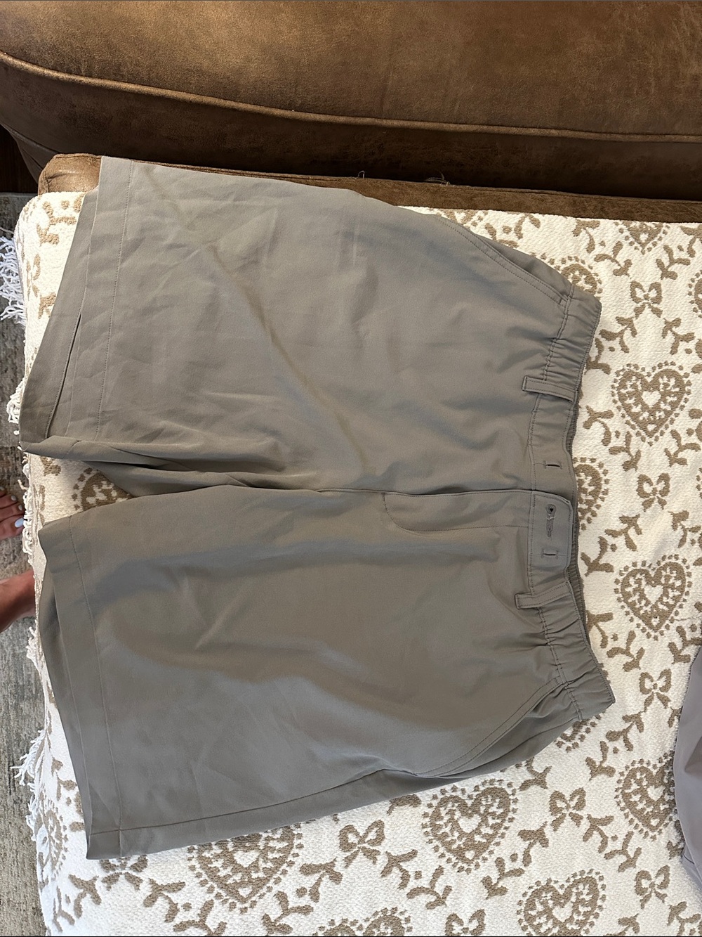 chubbies Men's Gray Hybrid Shorts